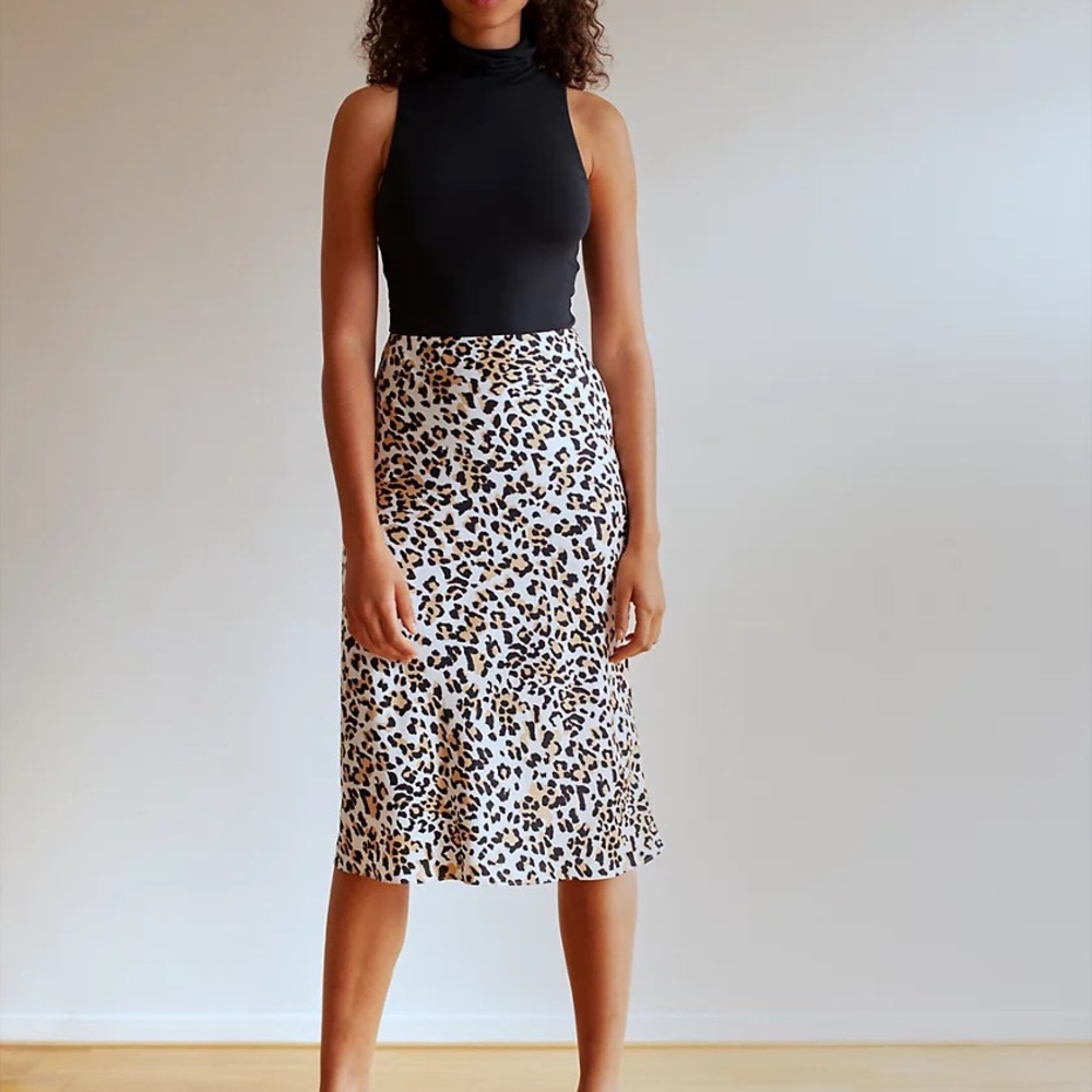 Babaton Slip Skirt Size 0 Midi Skirt